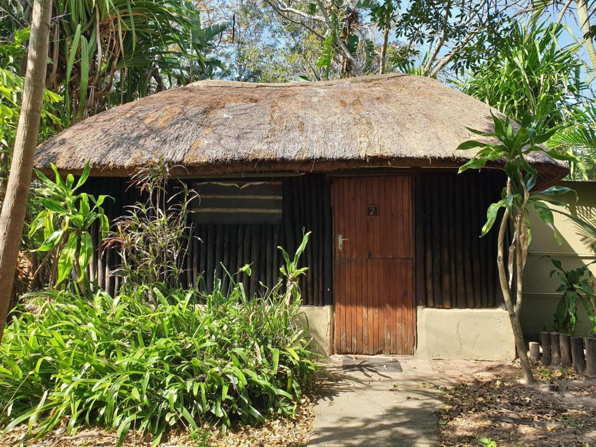 Pumusa Bushcamp フルフルウェ エクステリア 写真