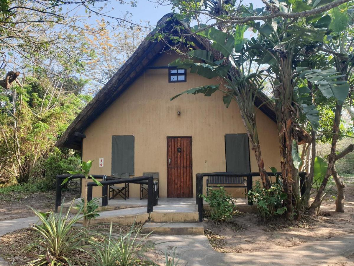Pumusa Bushcamp フルフルウェ エクステリア 写真