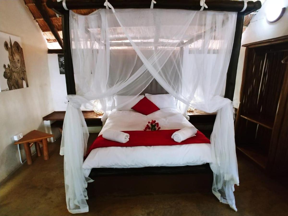 Pumusa Bushcamp フルフルウェ エクステリア 写真