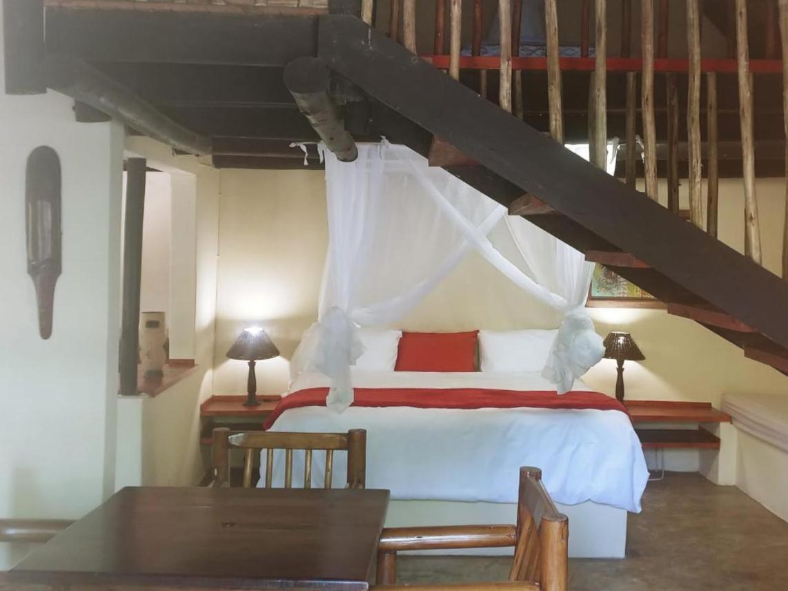 Pumusa Bushcamp フルフルウェ エクステリア 写真